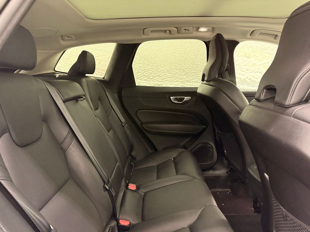 Thumbnail: 2023 Volvo XC60 - 26