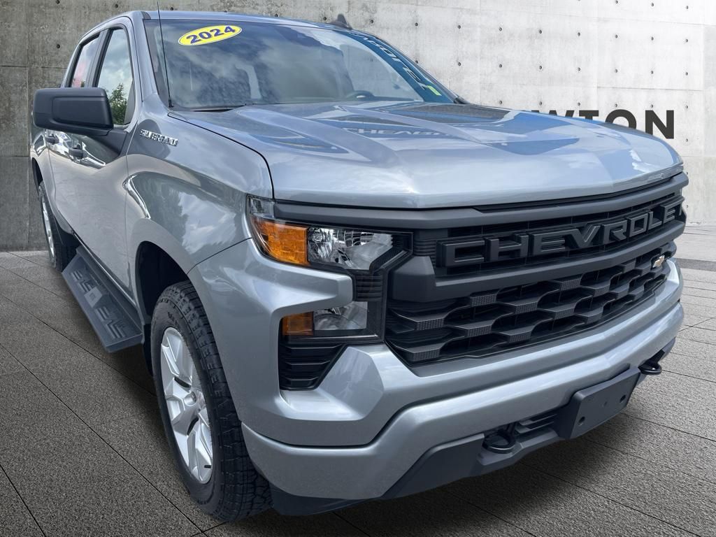 Sterling Gray Metallic 2024 Chevrolet Silverado 1500 Pickup Truck Four-Wheel Drive 8-Speed Automatic