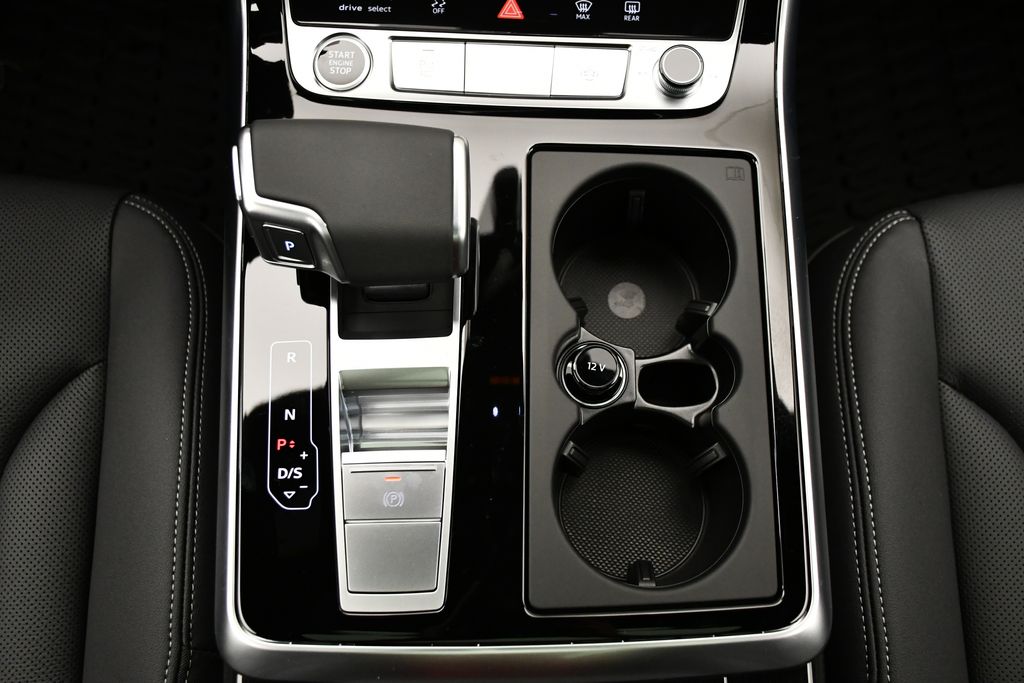 Thumbnail: 2025 Audi Q7 - 30