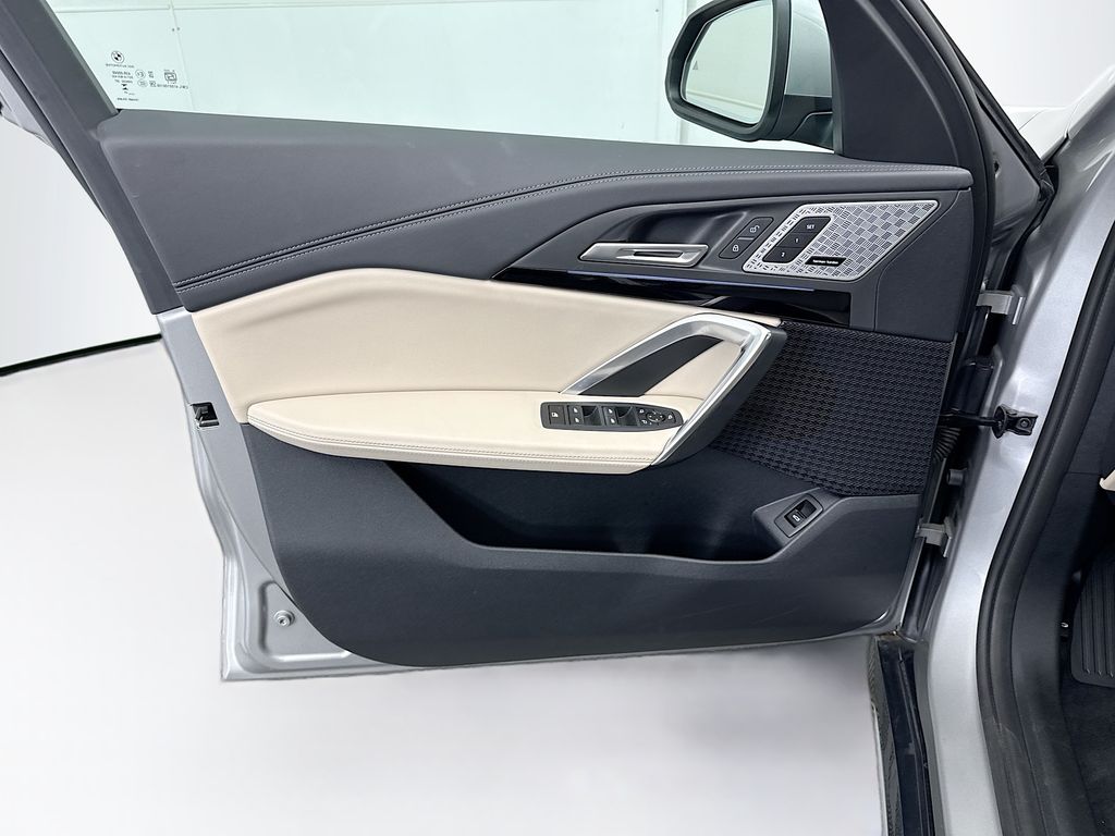 Thumbnail: 2025 BMW X1 - 22