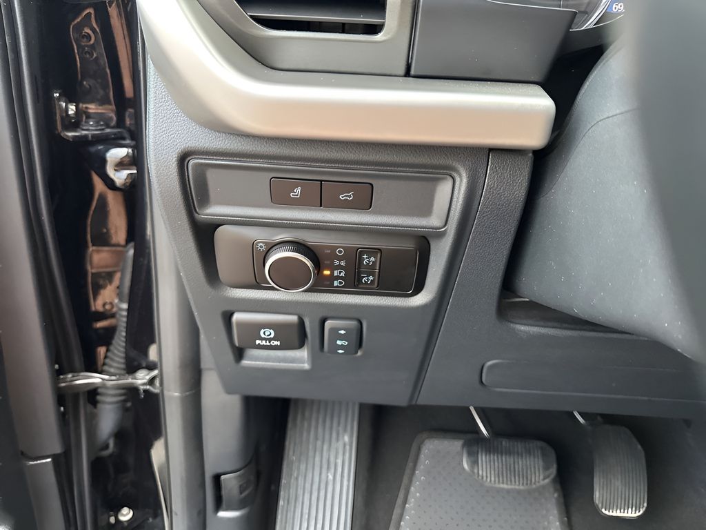 Used Car 2024 Ford Expedition Max  Xlt For Sale Under $50,000 In Austin, Texas