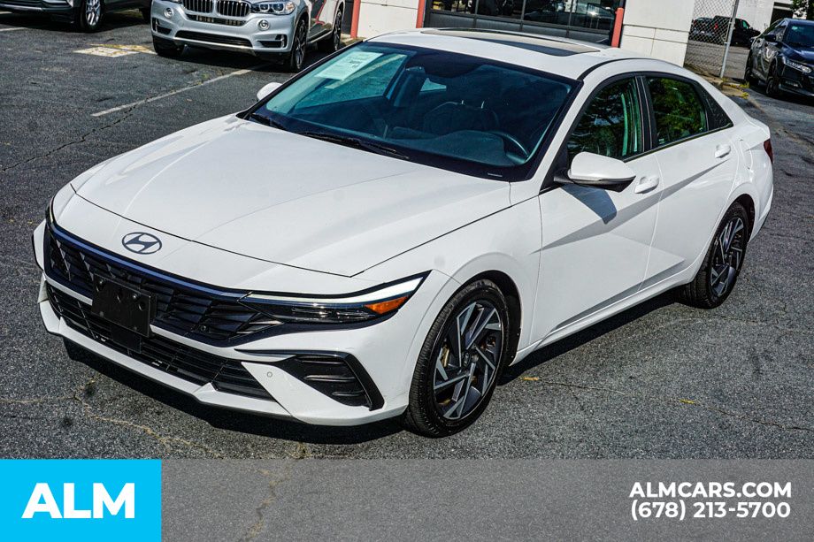Used 2024 White Hyundai Limited image 15