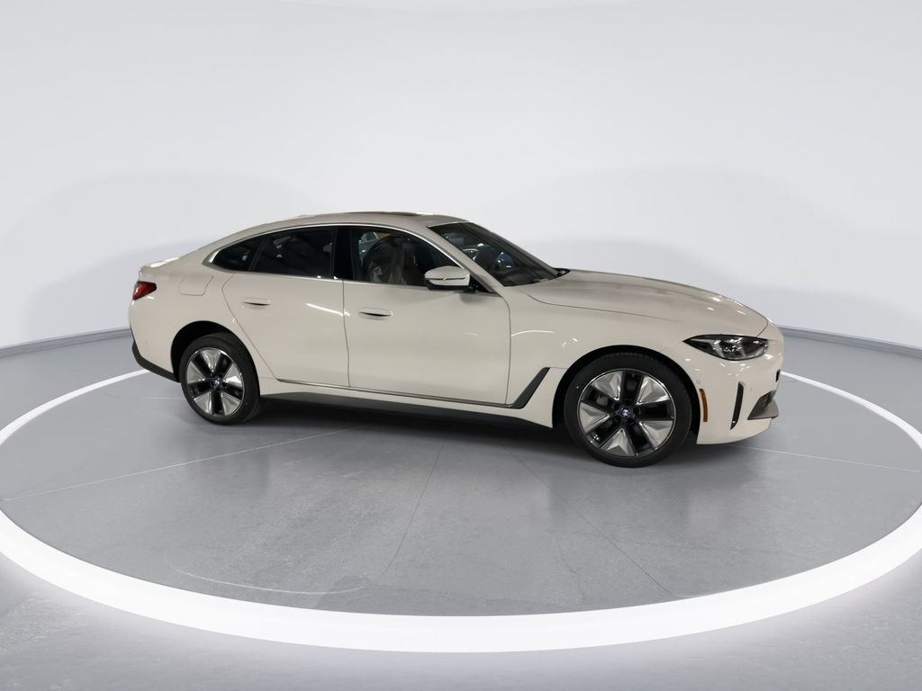 2025 BMW i4 xDrive40 9