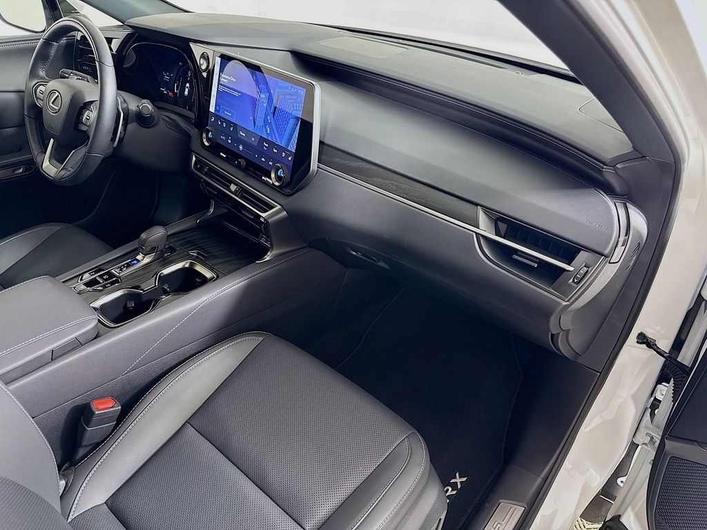 Thumbnail: 2025 Lexus RX - 31