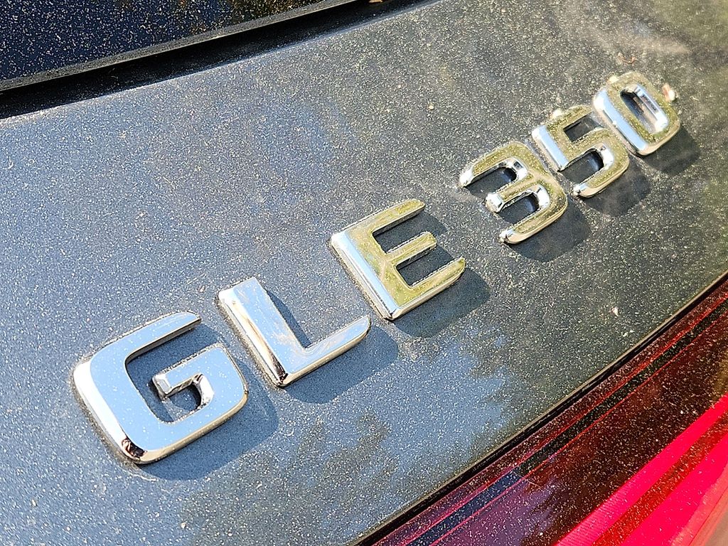 Thumbnail: 2025 Mercedes-Benz GLE - 29
