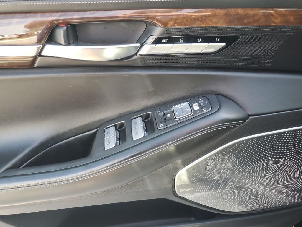 Used Car 2018 Genesis G90  3.3t Premium For Sale In Austin, Texas
