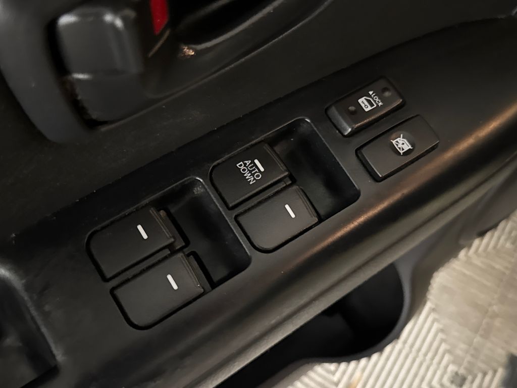 Used 2012 Green Kia Base image 16