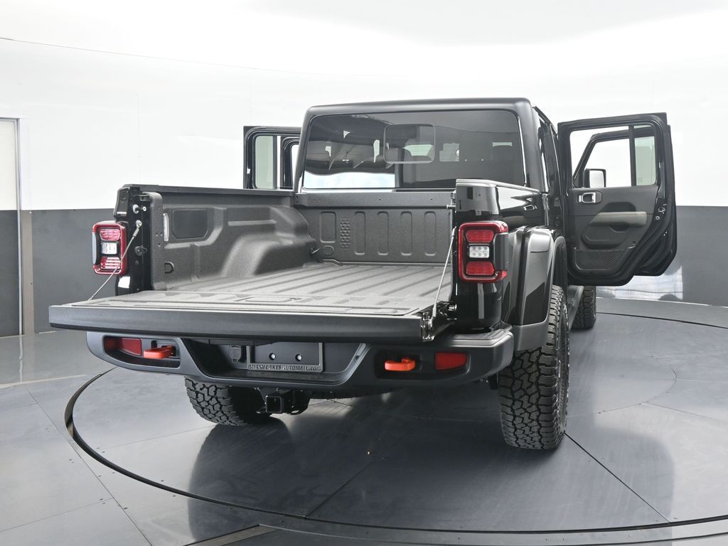 New 2026 Black Clearcoat Jeep Mojave image 71