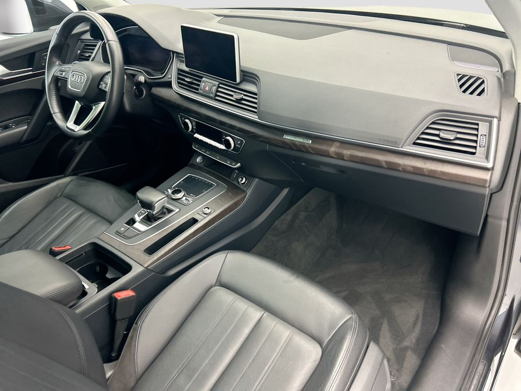 Thumbnail: 2018 Audi Q5 - 16