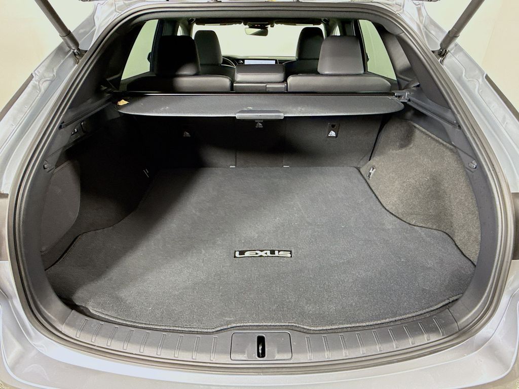 Thumbnail: 2025 Lexus RX - 27