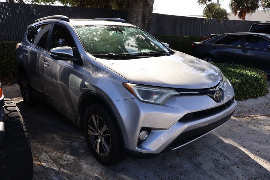 Thumbnail: 2017 Toyota RAV4 - 6