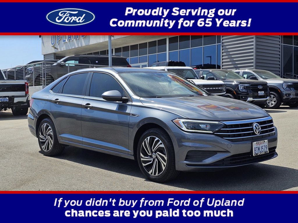Platinum Gray Metallic 2020 Volkswagen Jetta Sedan Front-Wheel Drive 8-Speed Automatic