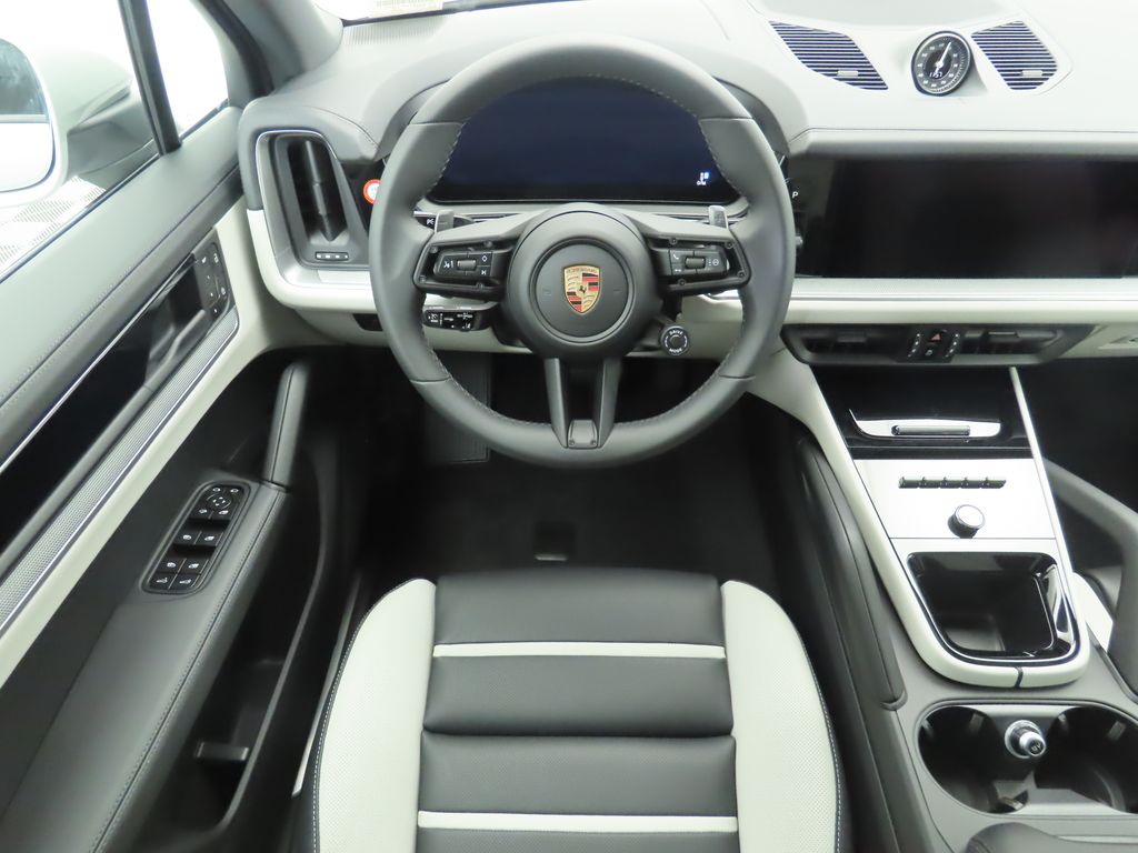 Thumbnail: 2025 Porsche Cayenne - 13