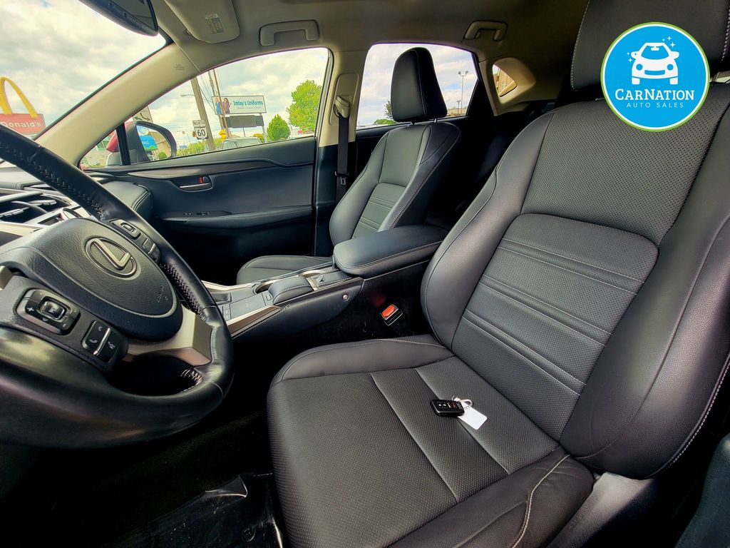 2021 Lexus NX 300 - Photo 7