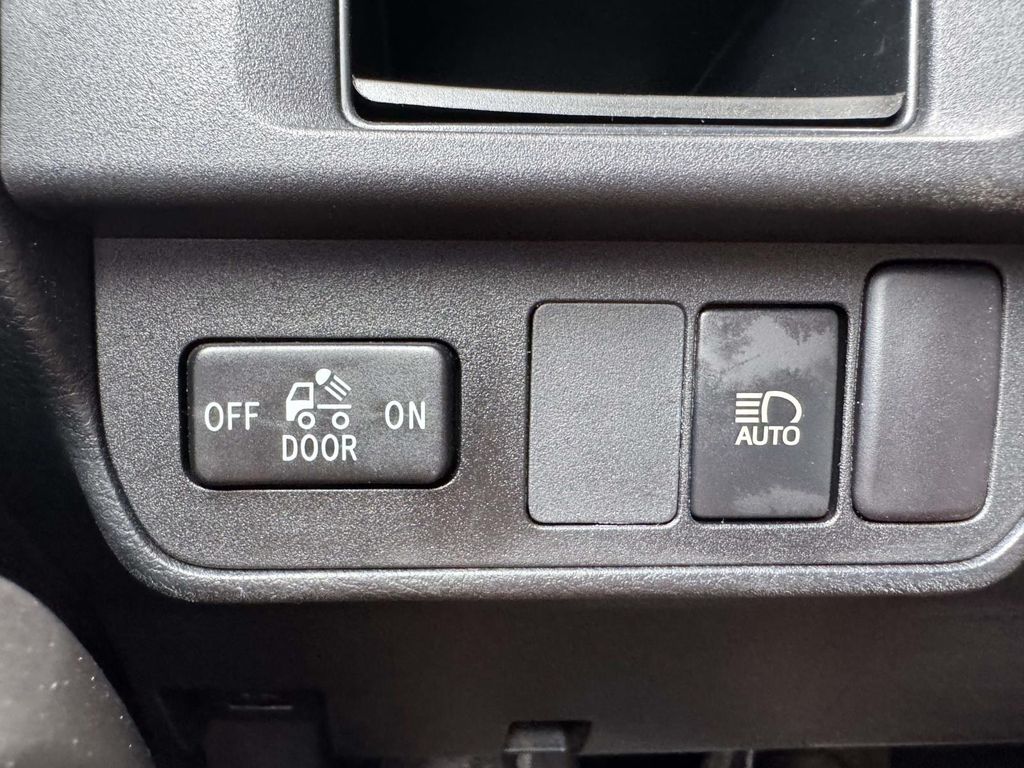 Used 2018 Toyota Tacoma Truck
