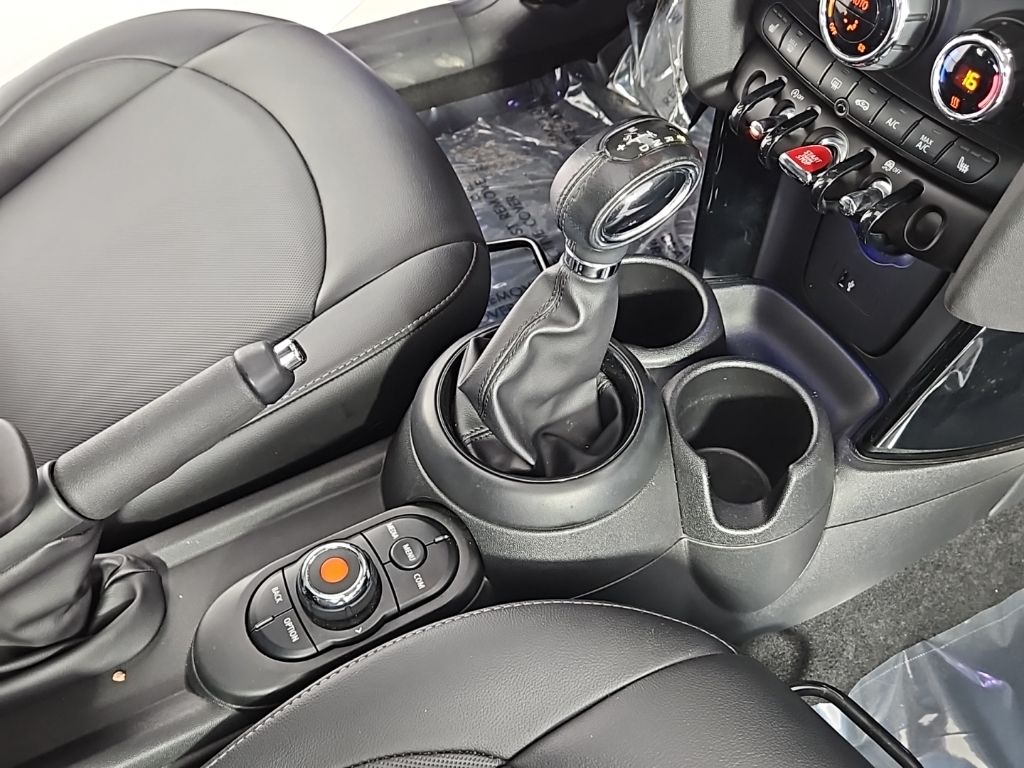 Thumbnail: 2019 MINI Cooper - 16