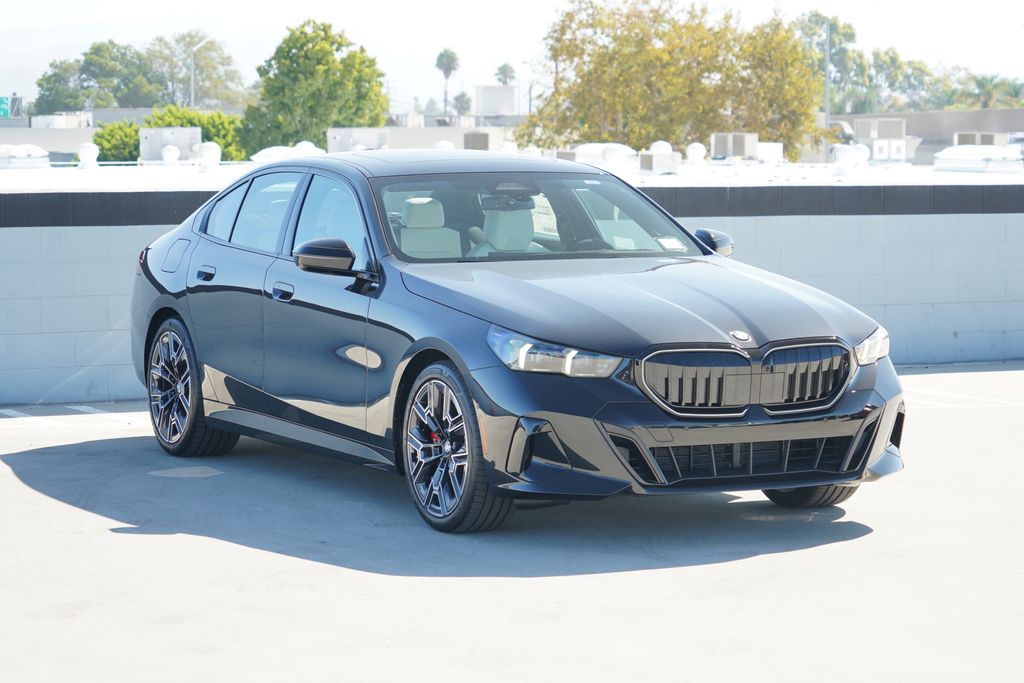 Thumbnail: 2027 BMW 5 Series - 3