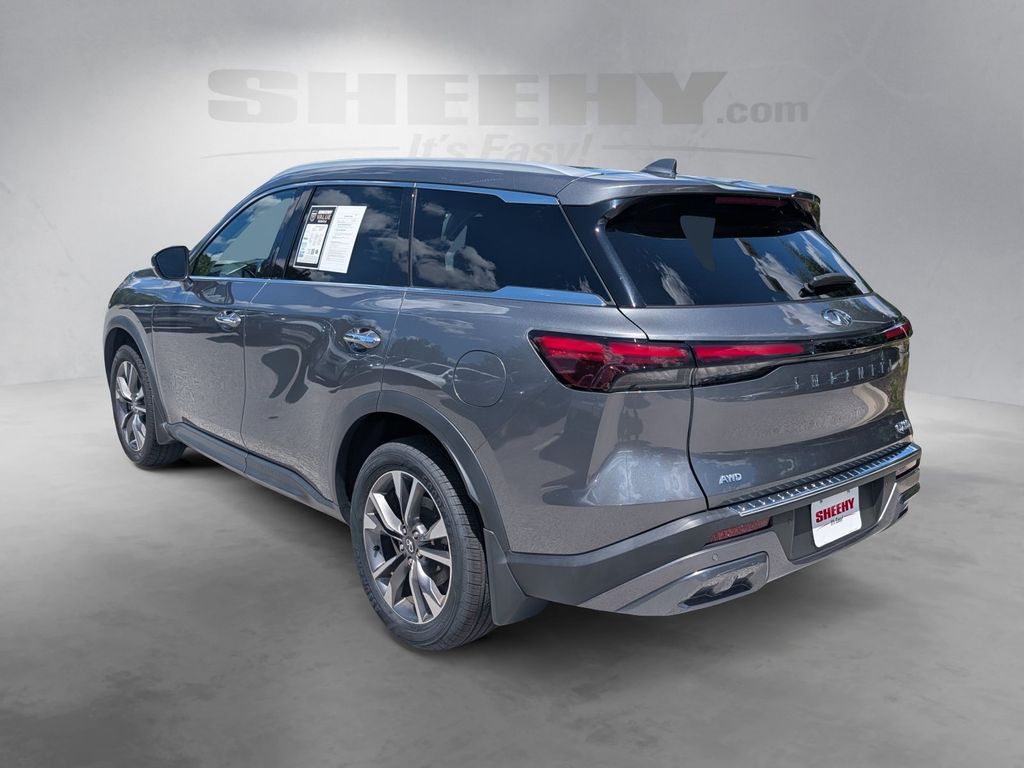 Used 2022 Gray INFINITI LUXE image 15