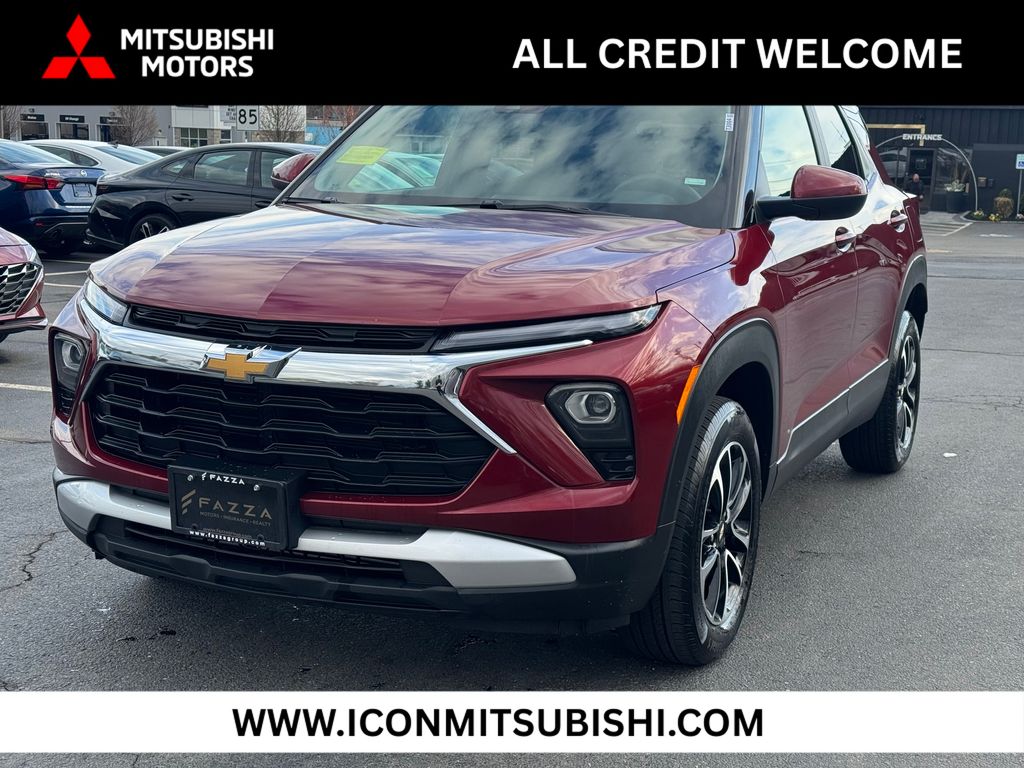 Red (Crimson Metallic) 2025 Chevrolet Trailblazer SUV / Crossover Four-Wheel Drive 9-Speed Automatic