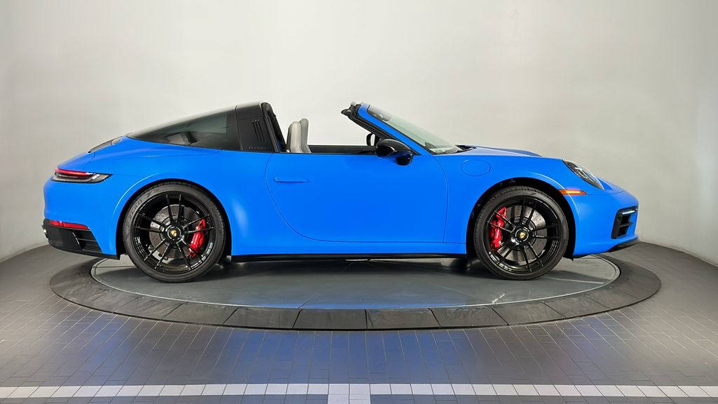 2023 Porsche 911 Targa 4S 14