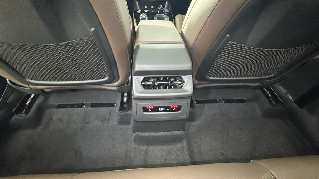 2025 Audi Q6 e-tron Premium 22