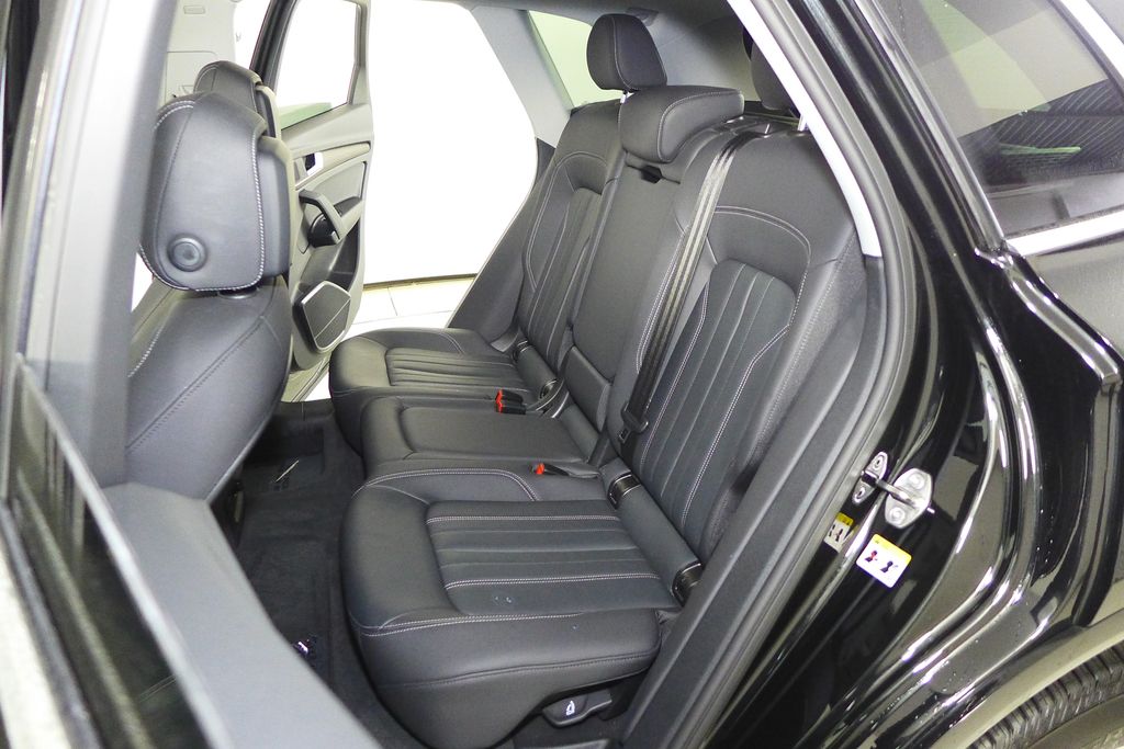 Thumbnail: 2023 Audi Q5 - 21