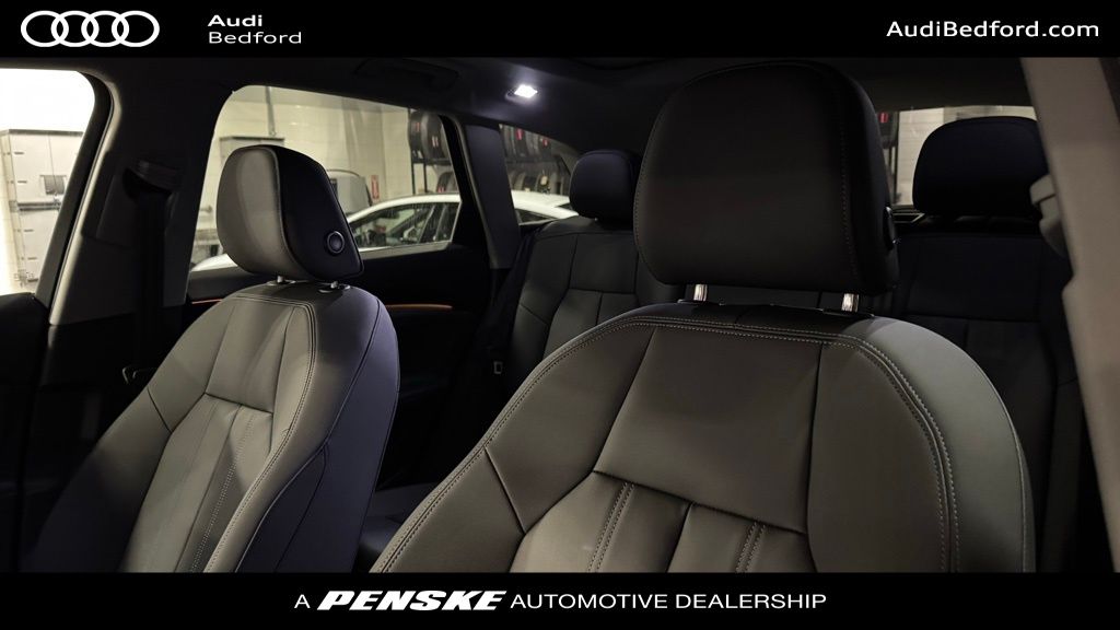 Thumbnail: 2025 Audi Q5 - 12