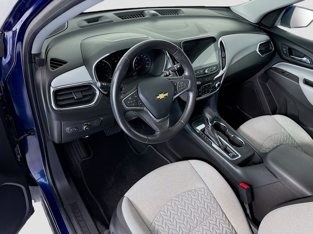 Thumbnail: 2022 Chevrolet Equinox - 9
