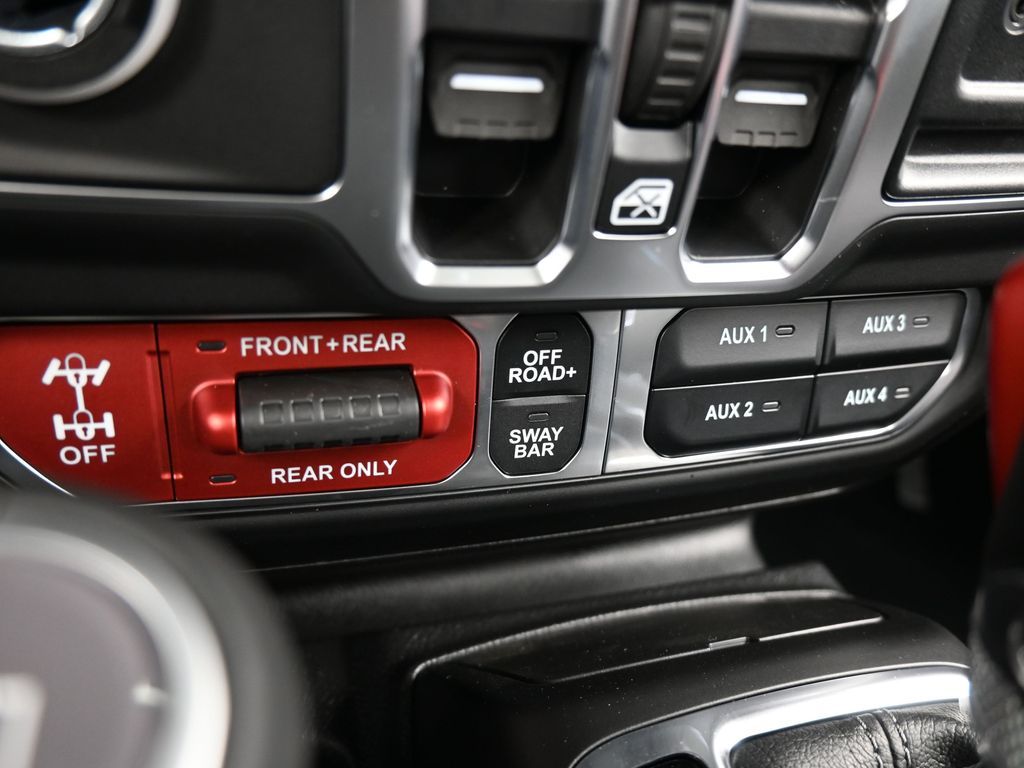 New 2026 Bright White Clearcoat Jeep Rubicon image 19