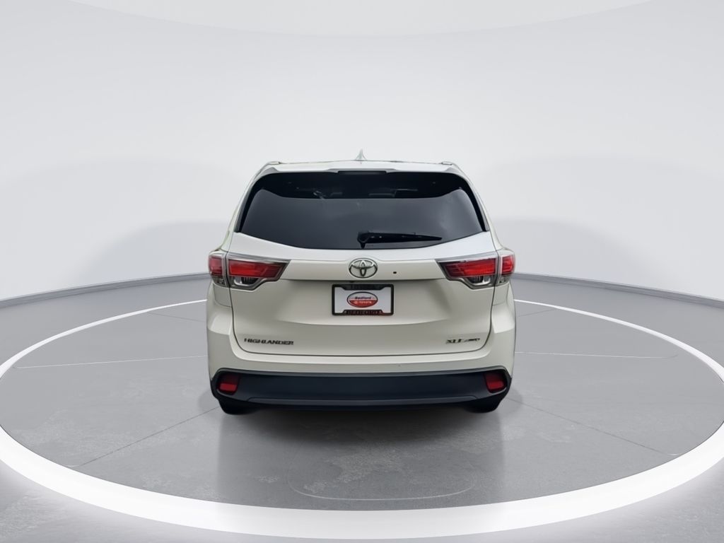 2014 Toyota Highlander XLE 7