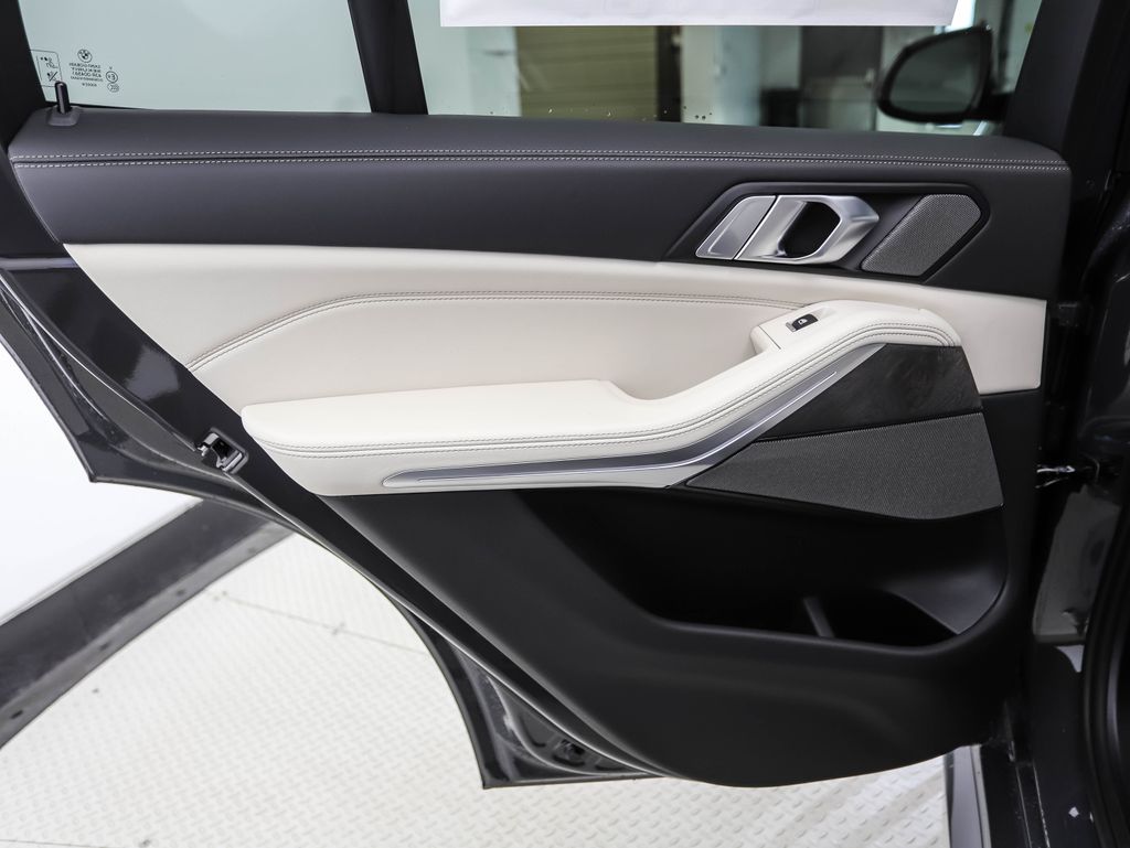 Thumbnail: 2026 BMW X5 - 20