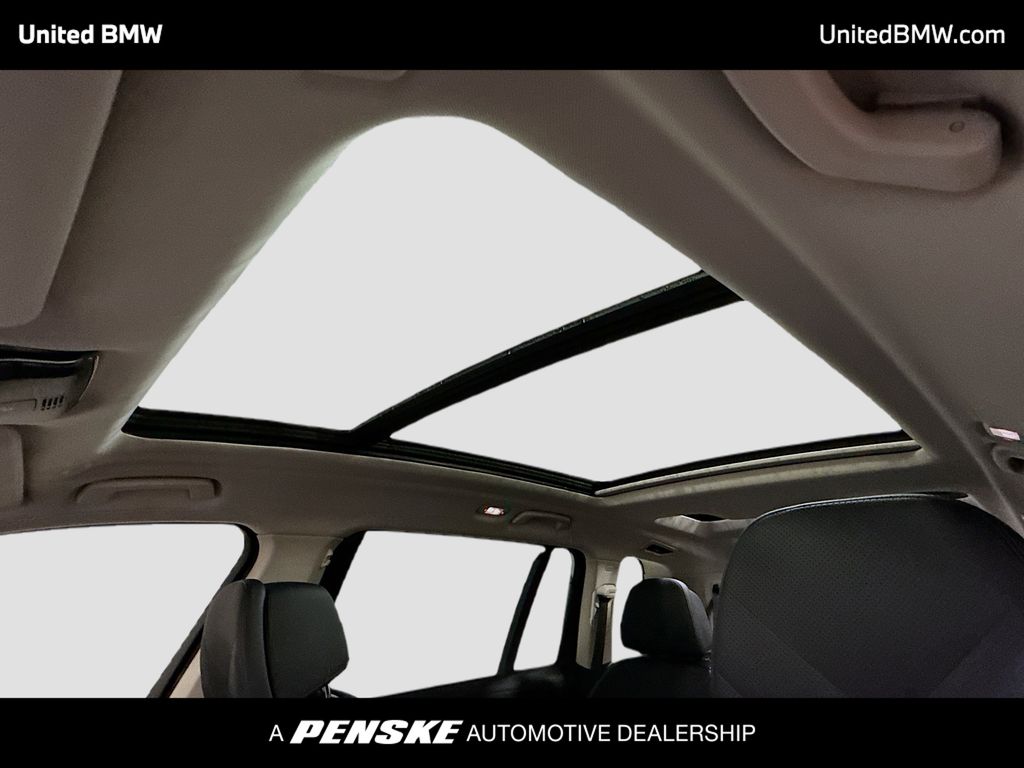 Thumbnail: 2024 BMW X7 - 12