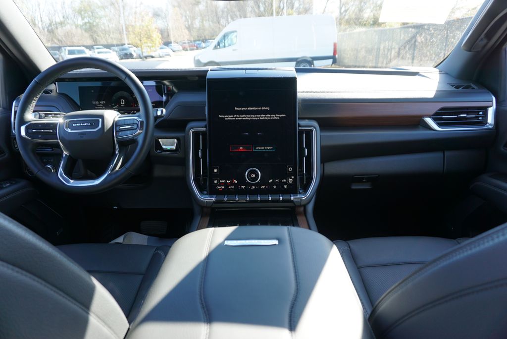 Thumbnail: 2025 GMC Yukon - 15