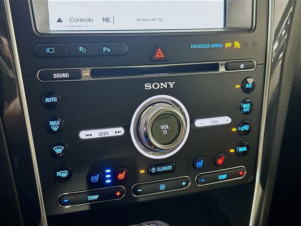 Used 2018 White Ford Platinum image 18