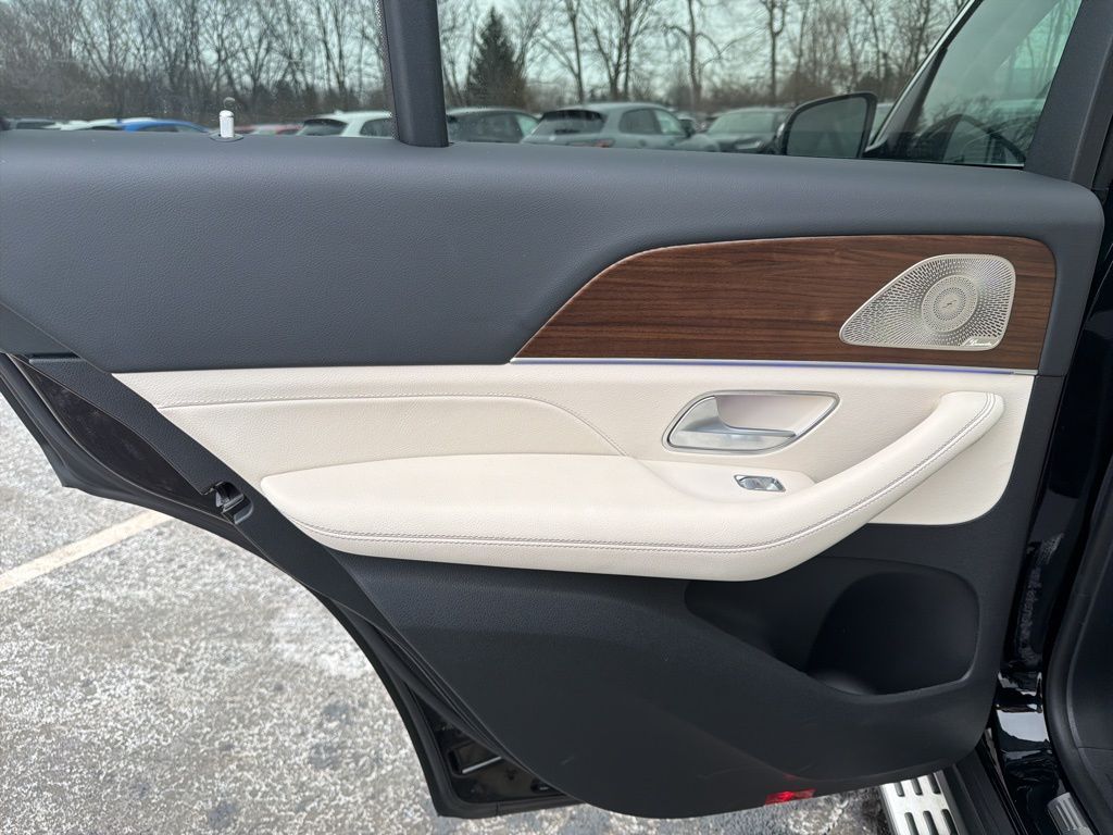 Thumbnail: 2024 Mercedes-Benz GLE - 21