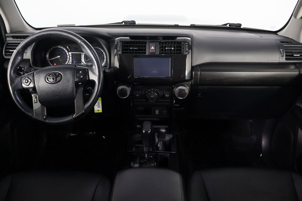 Thumbnail: 2017 Toyota 4Runner - 8