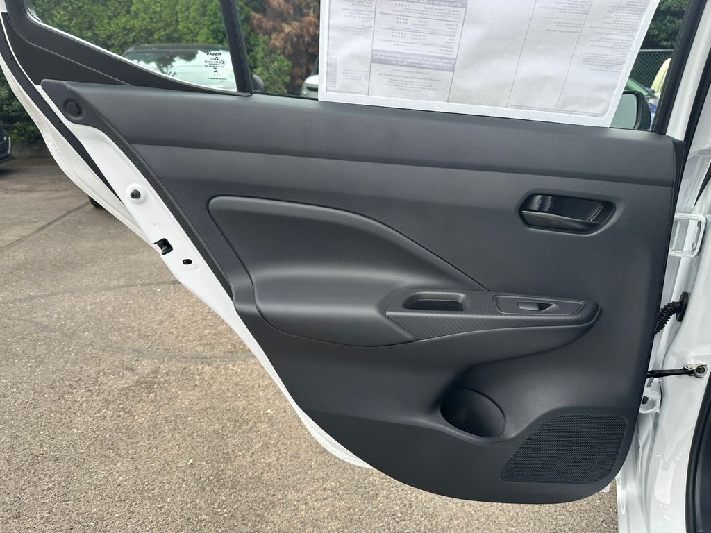 2025 Nissan Versa 1.6 S