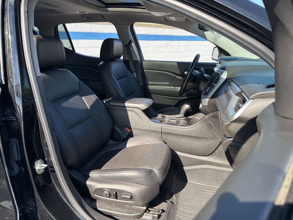 Thumbnail: 2017 GMC Acadia - 27