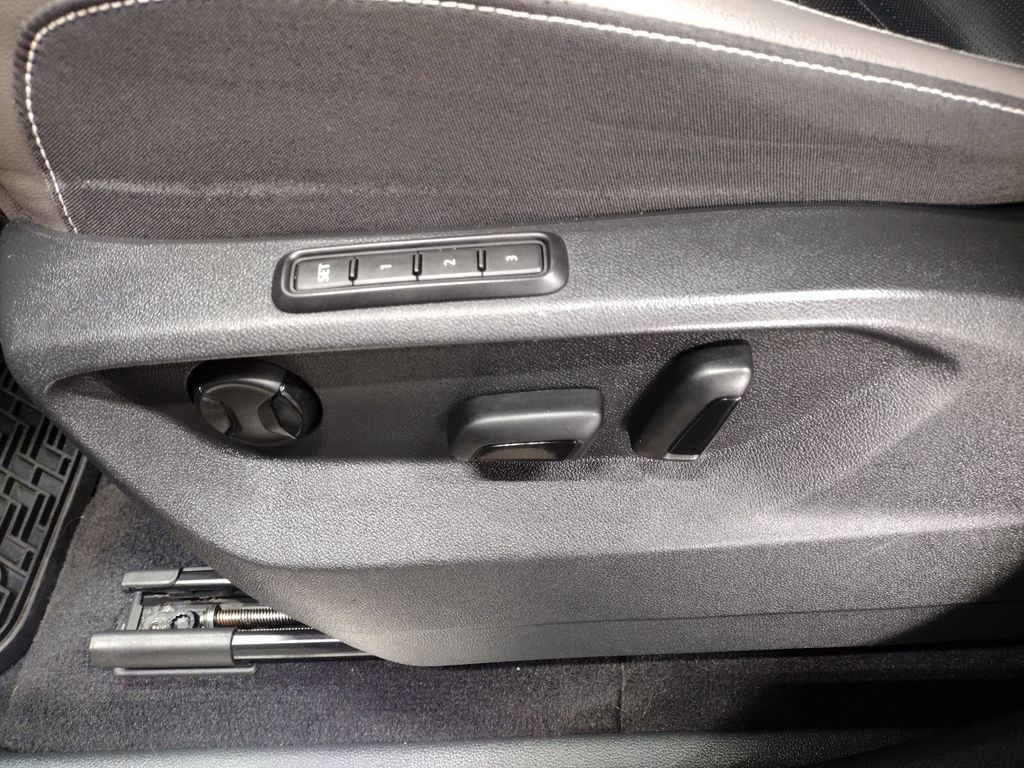 2021 Volkswagen Atlas Cross Sport 3.6L V6 SEL Premium