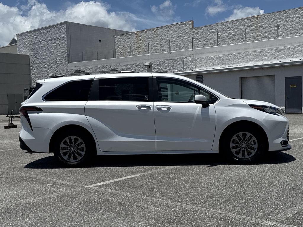Used 2023 Toyota Sienna Van
