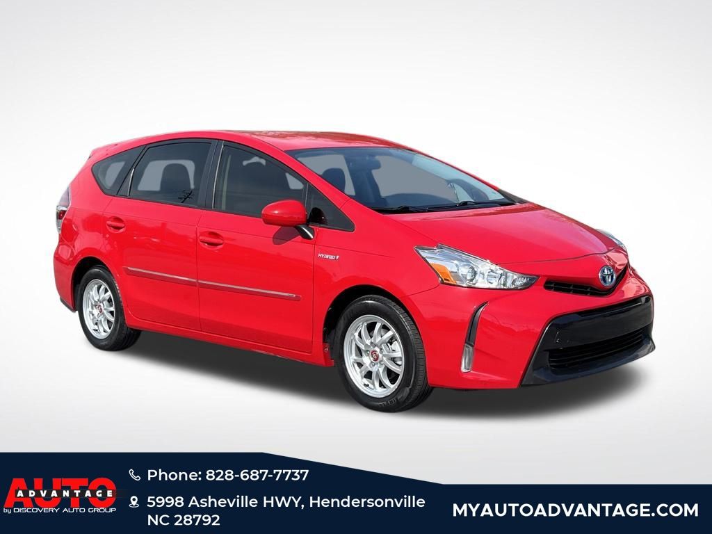 2015 Toyota Prius v Three FWD