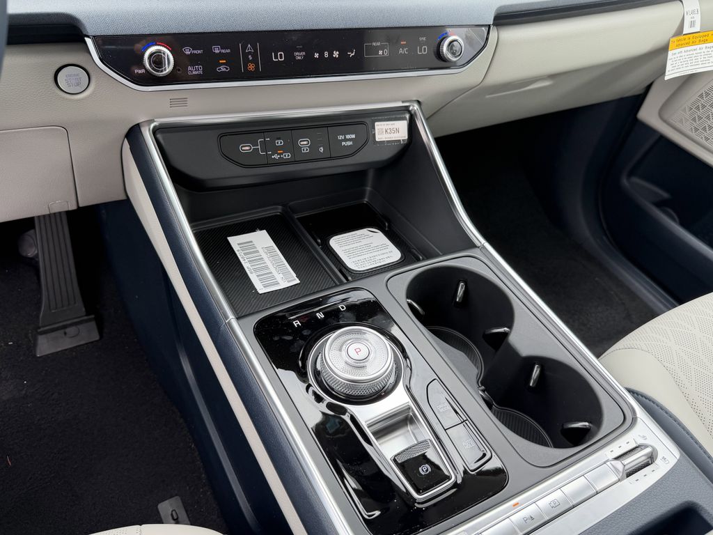 new 2026 Kia Carnival Hybrid car, priced at $43,994