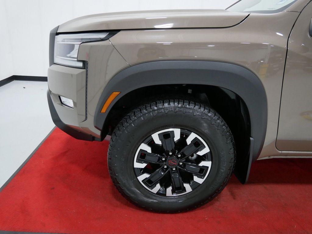 2024 Nissan Frontier PRO-4X - Photo 12