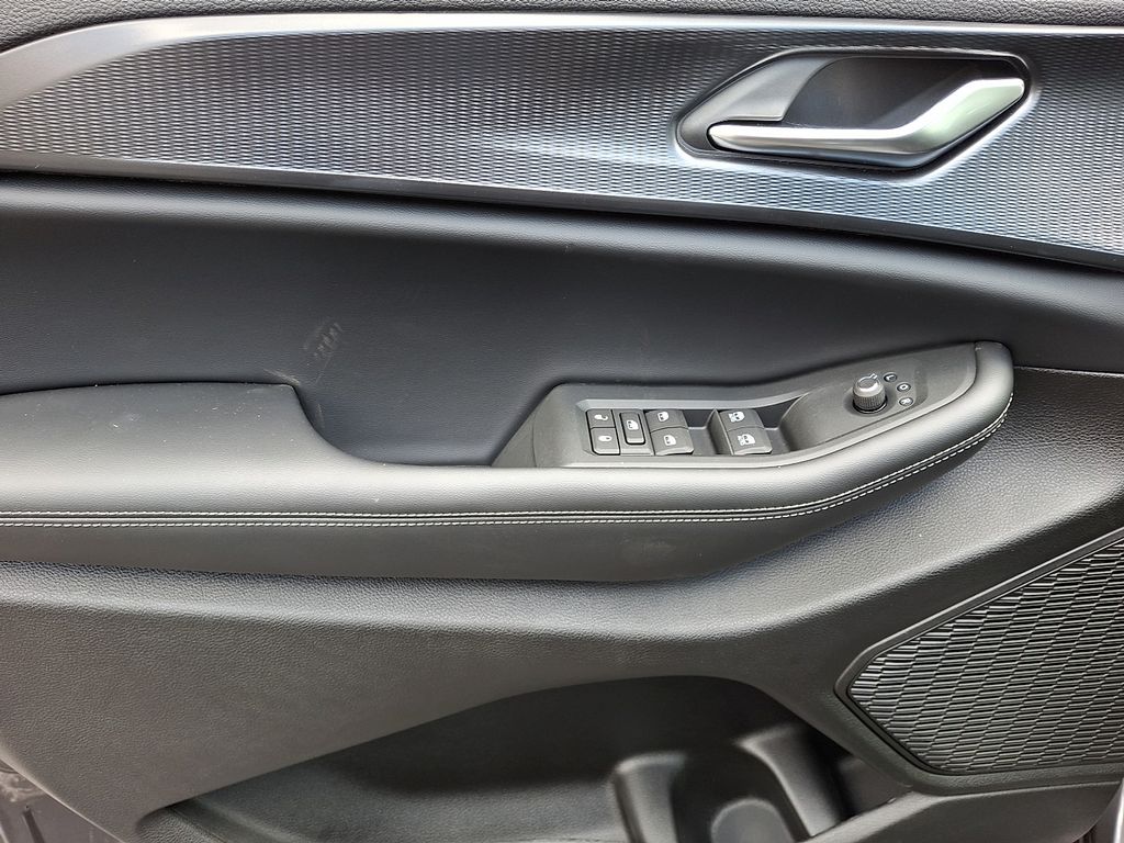 New 2025 Jeep Grand Cherokee L SUV