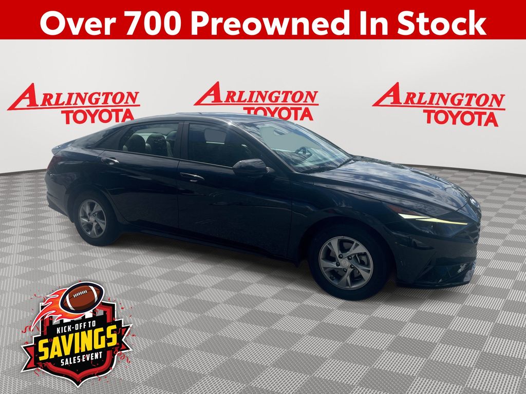 Onyx Black 2023 Hyundai Elantra Sedan Front-Wheel Drive Continuously Variable Transmission