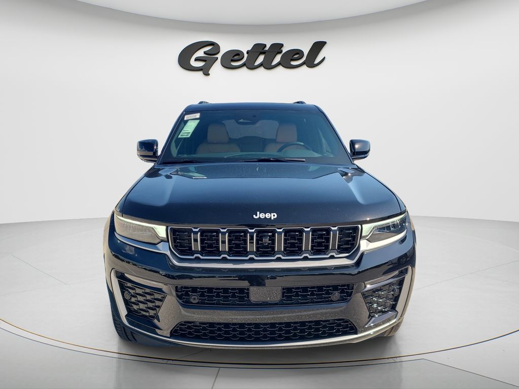 New 2026 Black Jeep Summit image 2