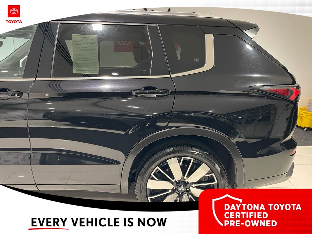 Used 2025 Mitsubishi Outlander SUV