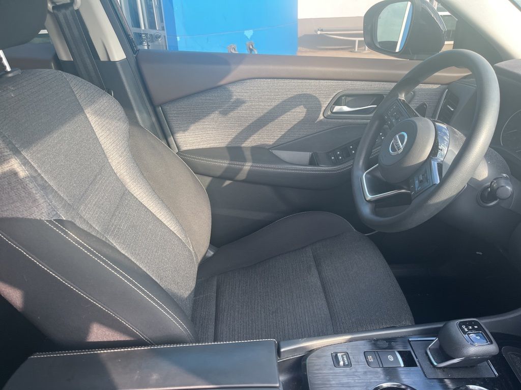 Thumbnail: 2021 Nissan Rogue - 4