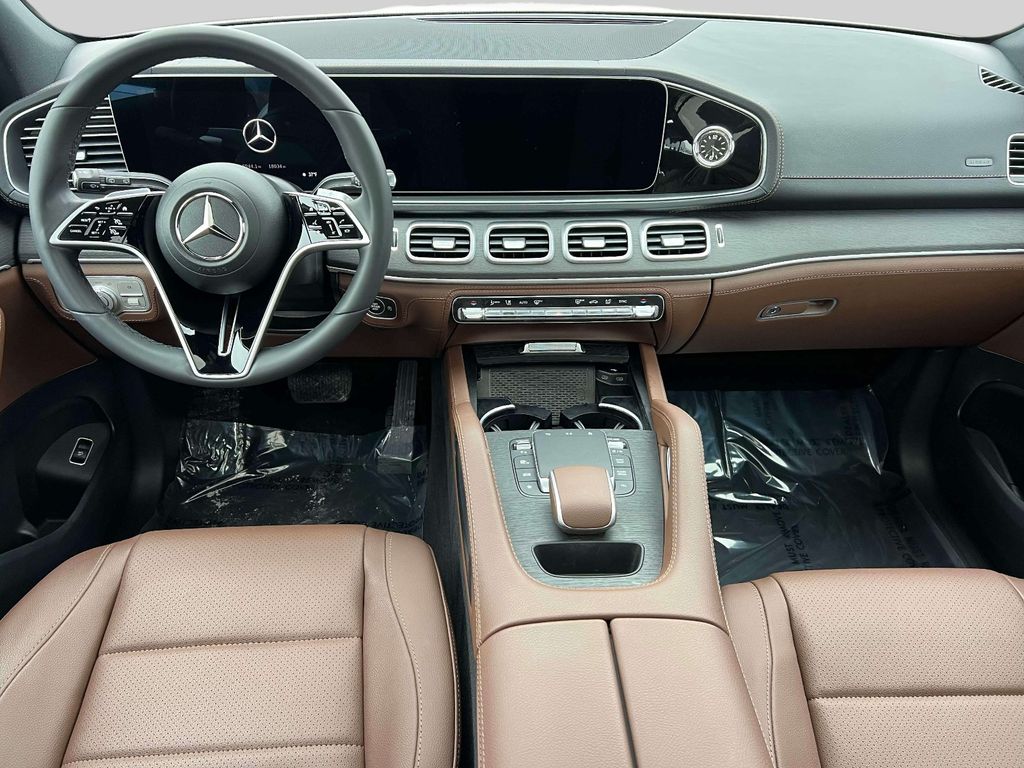 used 2024 Mercedes-Benz GLE car, priced at $50,995