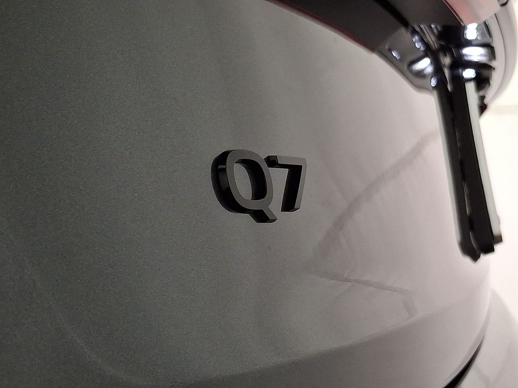 Thumbnail: 2026 Audi Q7 - 21